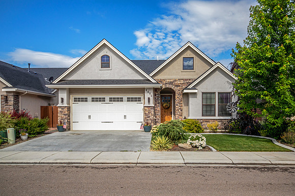 4685 N Park Crossing Ave-1