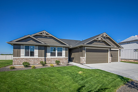 1501 Loch Ness Ave-2